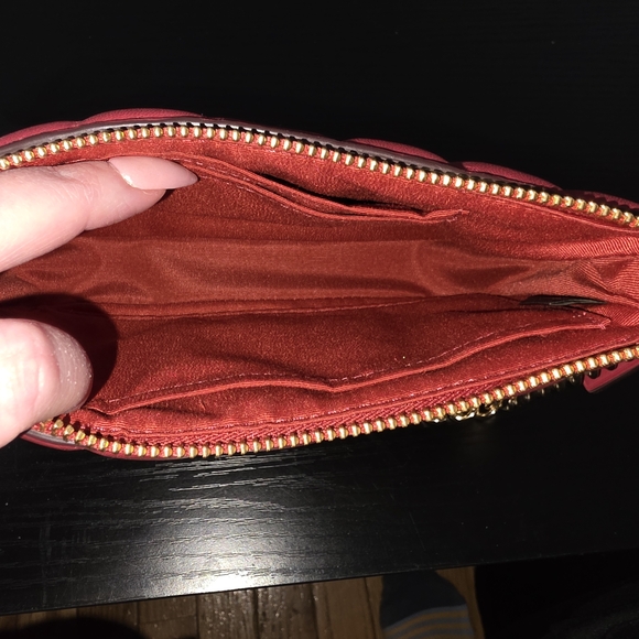 Coach Red Quilted Women's Bag - Picture 5 of 9